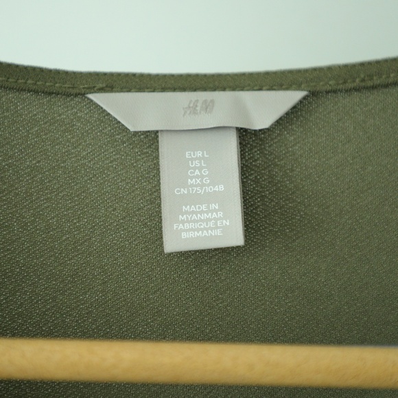 Feminine Muted Green Dress with Side Bow - L - Picture 4 of 6